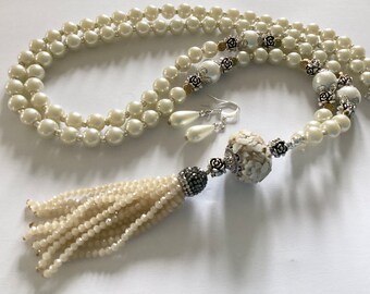 Long ivory glass pearl tassel necklace flapper necklace beaded necklace statement necklace handmade necklace pendant necklace