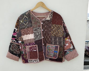 Coton indien imprimé Patchwork West, manteau veste d'hiver en coton indien fait main, veste de style bohème, veste courte matelassée kantha unisexe !