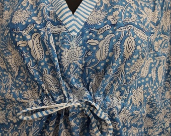 Caftán de algodón de verano: pareo playero con estampado de bloques en azul índigo.
