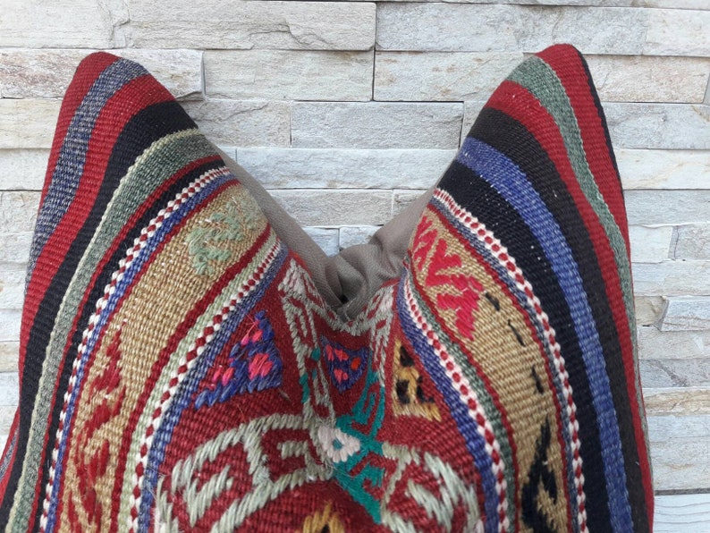Handwoven Pillow Cushion Cover Vintage Kilim Pillow Kilim Cushion Bohemian Pillow 40x40cm Kilim Pillow 16x16inch Pastel Kilim Pillow