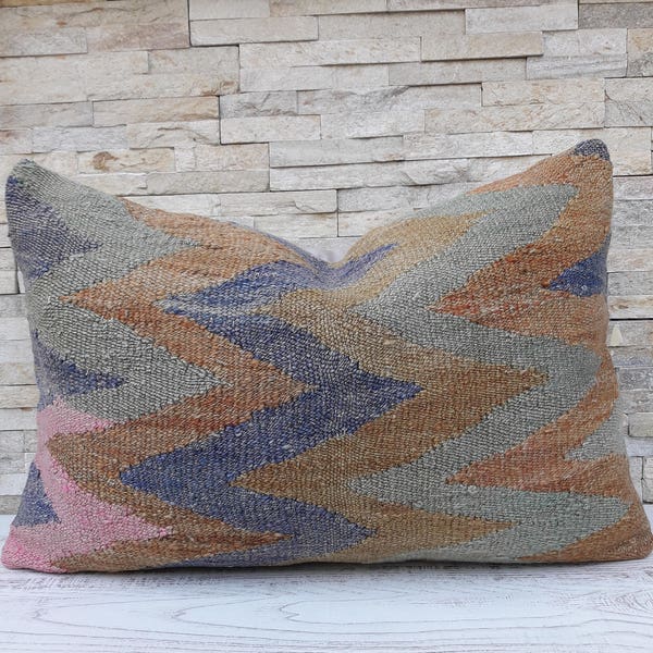 Anatolian pillow, Kilim pillow cover, Boho pillow,Home living, Wintage pillow, Home design, Decorative pillow, Turkish pillow, Kilim cushion