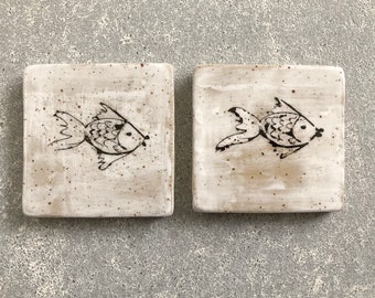 small tile with fish - pottery - in vintage look