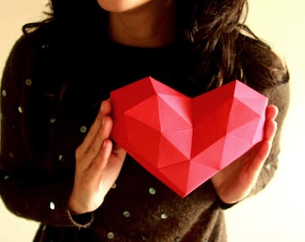 Heart Papercraft, Mothers day, Valentines day, Low Poly Heart, Gift for her, Mothers day, gift for mum
