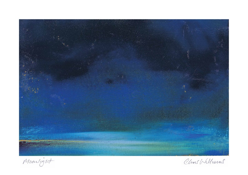 Pode incluir: Uma pintura de um c&eacute;u azul escuro com algumas estrelas e um horizonte azul claro. A pintura &eacute; intitulada "Moonlight" e assinada por "Chris Willhovens".