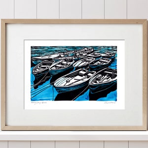 Mevagissey Bateaux. Tirage d’art A4 à partir de Linoprint original. Port de Cornwall. Port de Cornouailles.