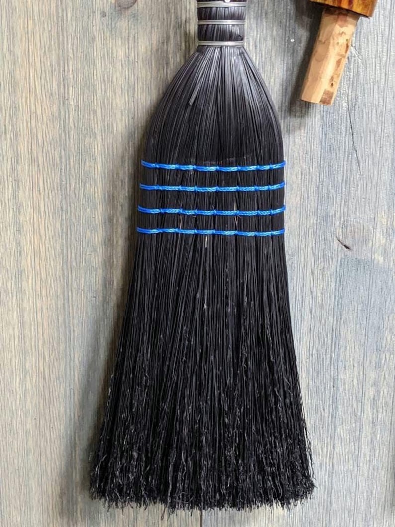 Meckley Brooms Corn Broom - Thumbnail 3