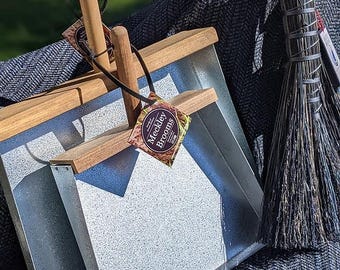 Dust Pan, Classic Tin Dirt Pan, Amish Made, sold as an excellent accessory for many of our Meckley Brooms