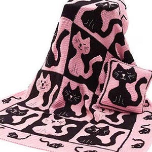 Patrón de tejido para manta y cojín de gato y ratón, diseño acogedor y divertido, descarga en PDF