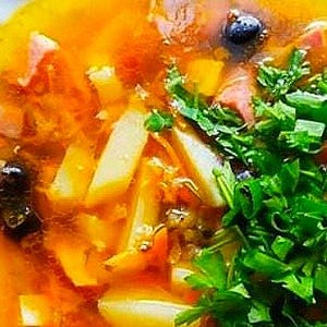 ソリャンカウクライナの伝統料理 - 一緒に料理 - レシピ伝統的なレシピおいしい興味深い料理本物のウクライナ料理