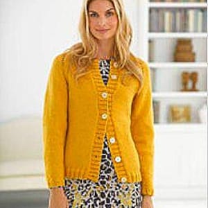 My First Raglan Cardigan: A Step-by-Step Knitting Pattern for a Timeless, Comfortable, and Stylish Wardrobe Essential