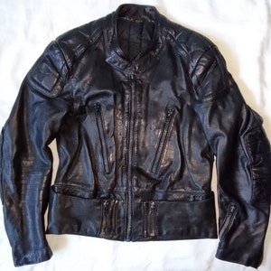 German Old Vintage 70s Motorcycle Biker Black Leather Zipped Jacket Soft Protectors, DE size 52 / US Medium