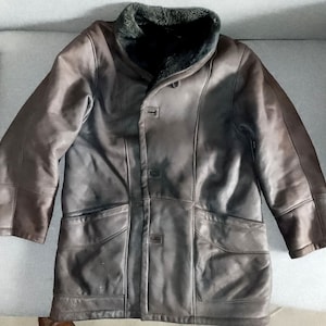 M&P Moda di Pelle ハンドクラフト 本物のラムスキン オリジナル シアリング 天然シープスキン ムートン 暖かい冬用ラムスキンコート、サイズ 50