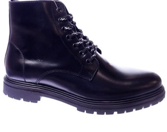 CELIO™ France Black Calf Leather 7 Eyelets Lace up Military style Boots, sizes 43, 45
