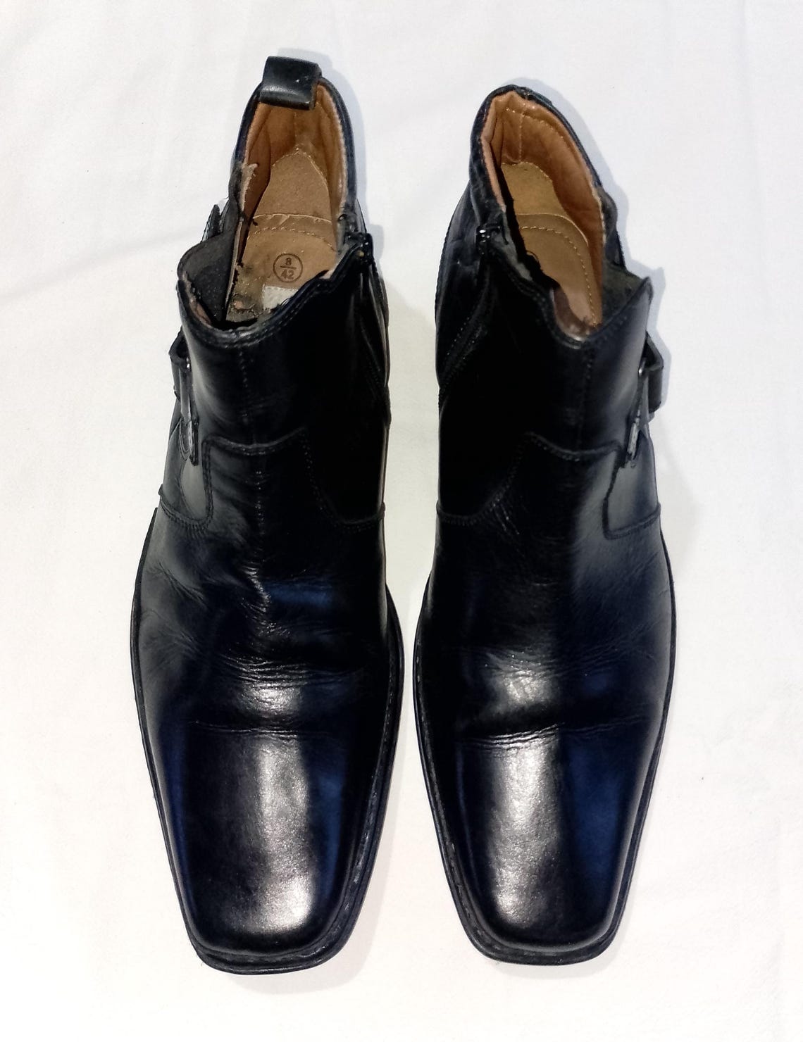 Mercedes-Benz Vintage 90s Men's Black Leather Chelsea Boots, Classic Auto-Inspired Footwear, size 42 / 8, foto 3 di 5