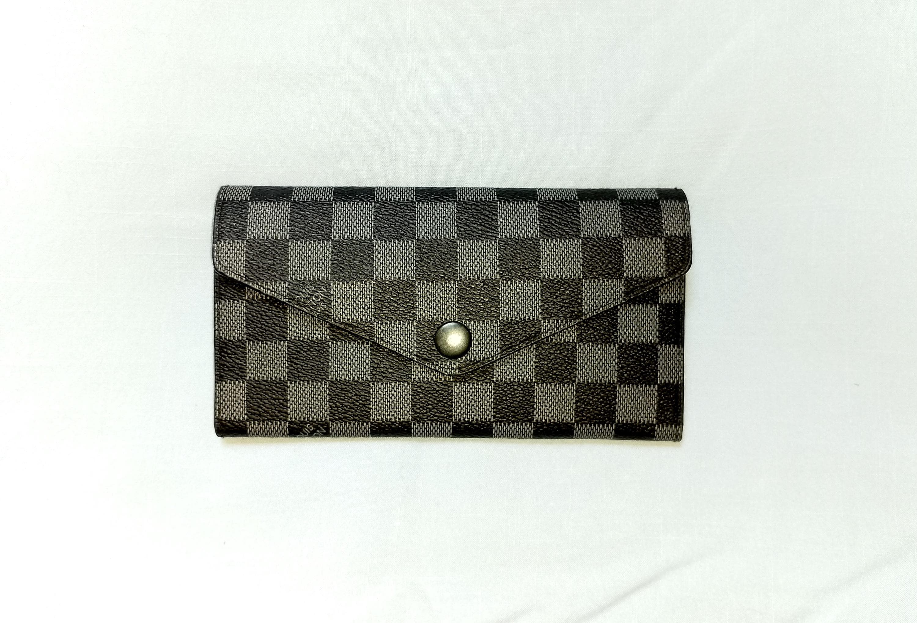 Cartera Louis Vuitton 2005 Damier Ebene Marron Coated Canvas Josephine Envelope Bi-fold sin bolsa, tamaño 10 / 15 cm.