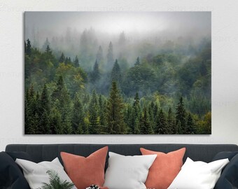 Bos afdrukbare mistig dennenbos Scandi natuurfoto print groen bos print woonkamer muur kunst fotografie mistig bos bos print