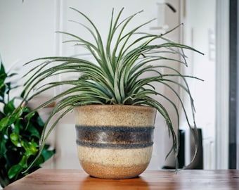 70s flower pot by Strehla