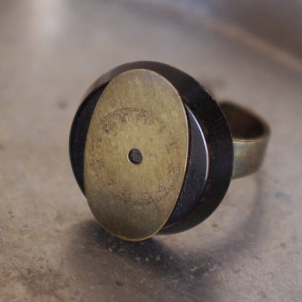 Retro ring industriële stijl - oude horloge messing wijzerplaat - verstelbare industriële ring - soort Steampunk