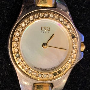 ESQ Wristwatch