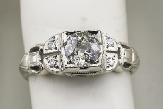 18 Karat White Gold Diamond Ring - image 1