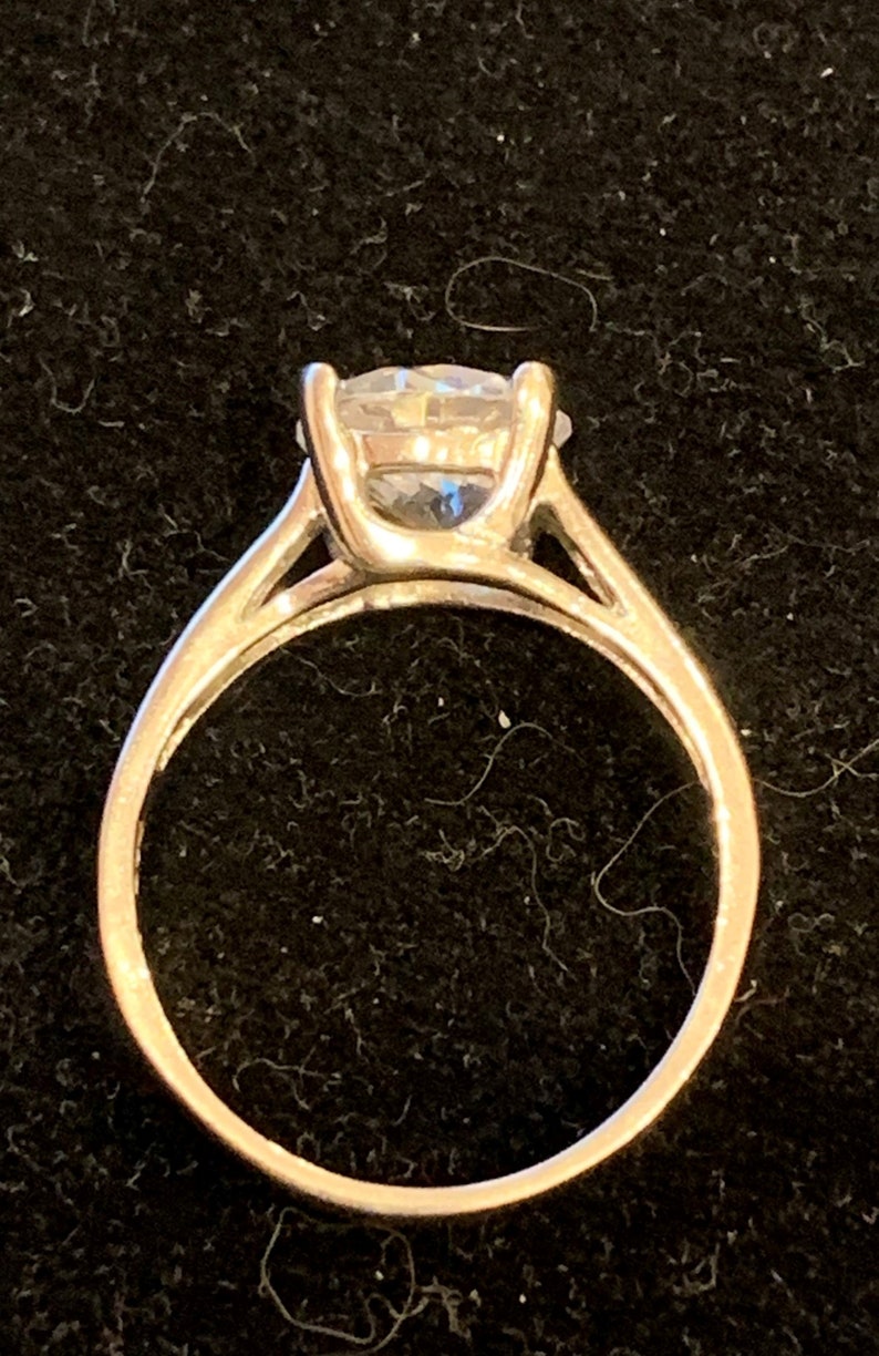 Round Cut Cubic Zirconia Ring