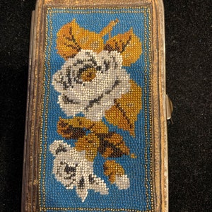 Funda de billetera Needlepoint