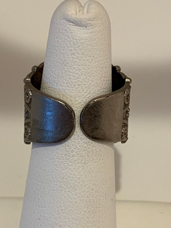 Circular Pattern Design Adjustable Ring - image 4