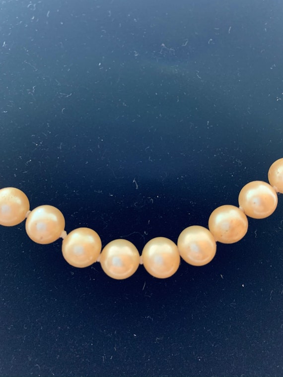 Simulated Pearl Choker Necklace - image 3