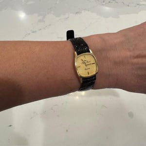Lucien Piccard Ladies Gold Wristwatch image 2