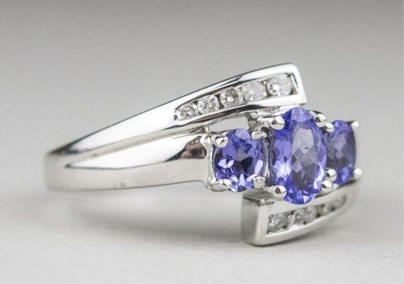 14 Karat White Gold Tanzanite Fashion Ring - image 3