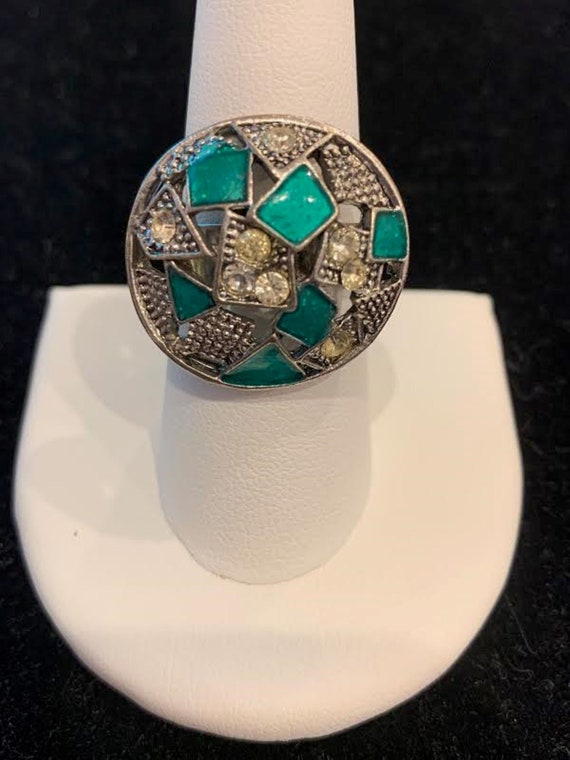 Round Ring with Geometric Pattern - image 2