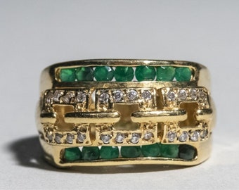 18 Karat Yellow Gold Emerald and Diamond Fashion Ring