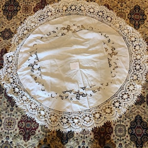 Round Doily