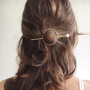 Big circle hair clip with opal stone/ Hair clip gold/ Hair slide for women / Elegant hairclip /Hair barrette for women/ Hair jewelry wedding