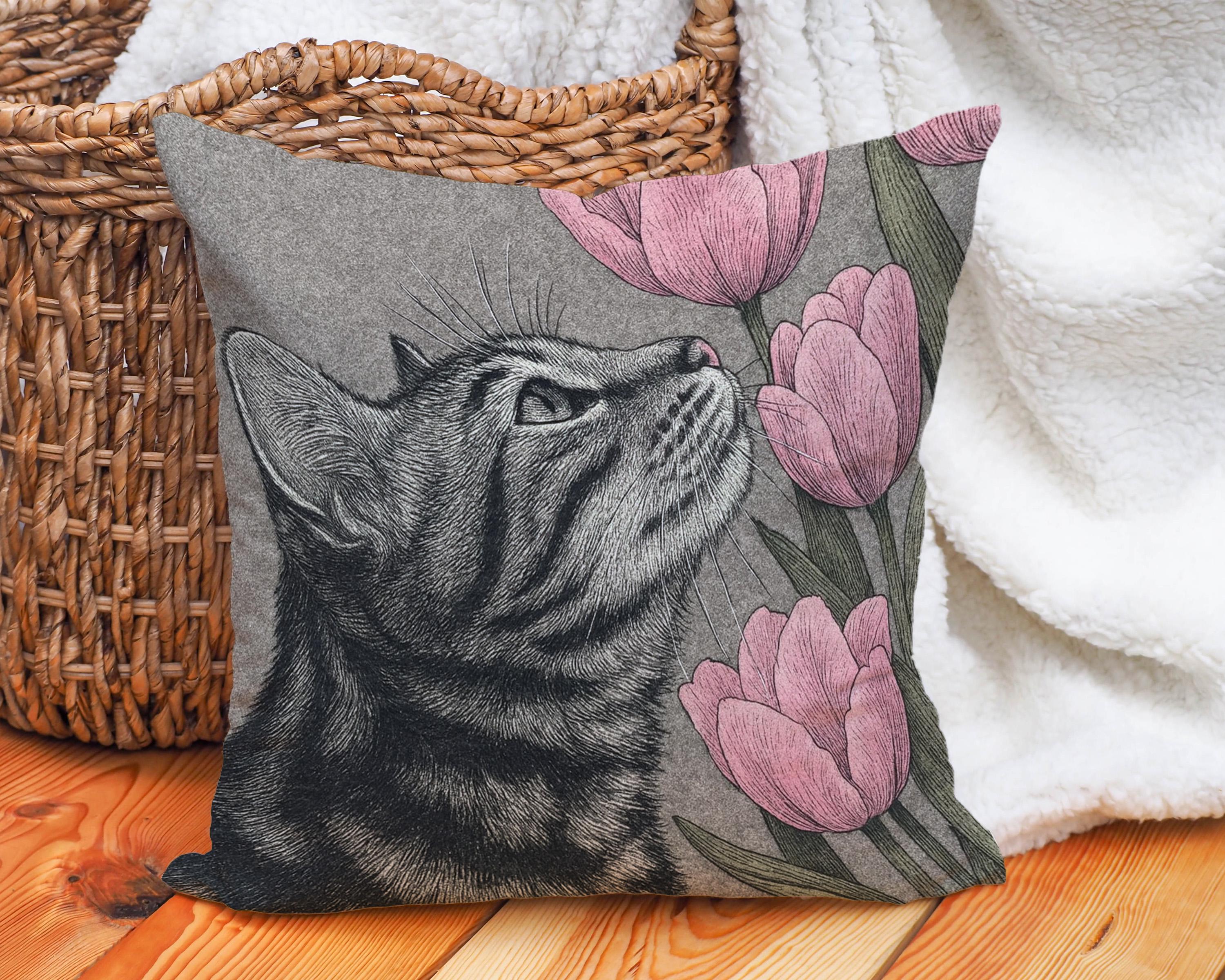 * vintage cat ❀ キュートな 猫ちゃん & 花柄 クッション 猫とチューリップのクッションカバー。イラスト入りタビー柄。ソファ用