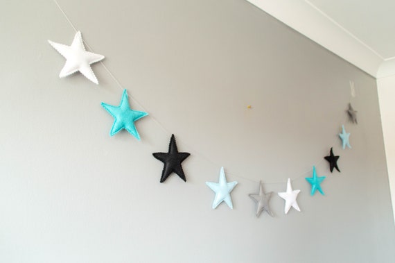 Girlande Wanddekoration Sterne Mond Kinderzimmer Babyzimmer türkis grau Junge