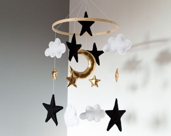 Cot mobile Black and White mobile Cot decoration clouds stars moon Gold nursery Baby shower Gift decor Kids bedroom Black and gold mobile