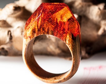 Wood Resin Ring Made of Epoxy Resin with Glitter and Teak Wood Resin Rings for Women and Girls Makes a Great Gift. Present this unusual ring