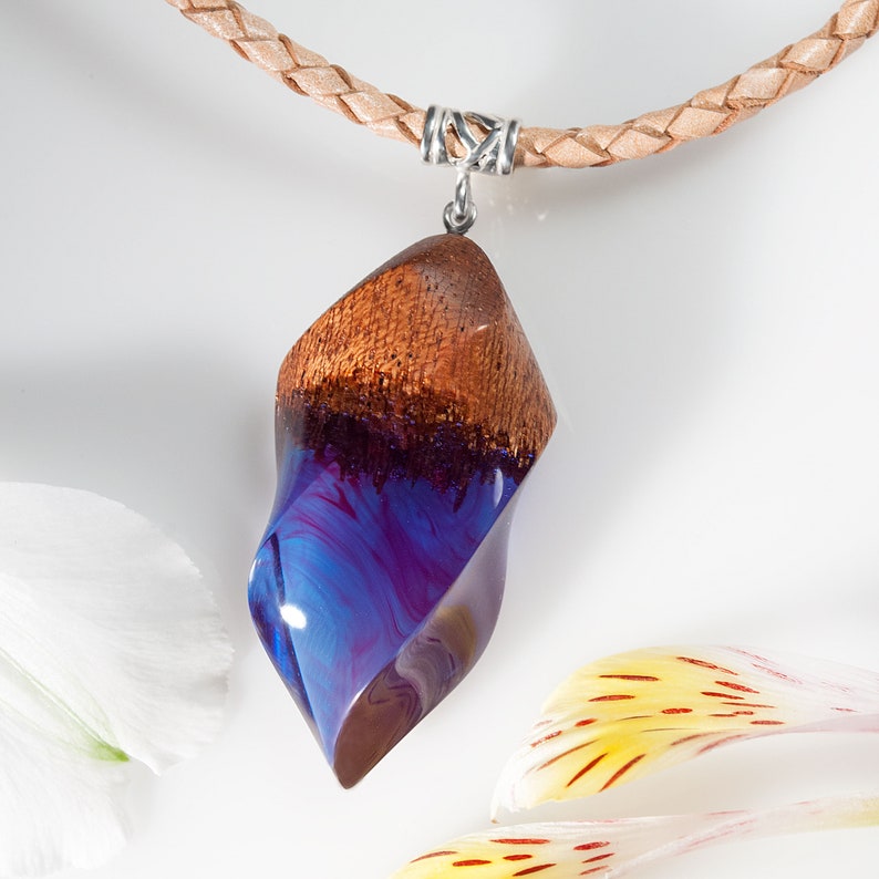Resin art Jewelry Wood Resin Necklace Pendant for Women 5th Etsy