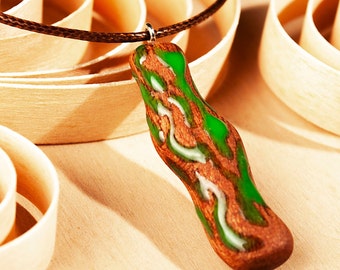 Warm Boho Vibes: Handcrafted Wood Pendant Necklace, Perfect for 5 Year Anniversary Gift and Long-lasting Style