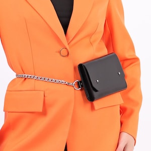 Frauen Gürteltasche, Festival Taille Tasche, Leder Gürteltasche Frauen, Schwarze Kette Crossbody Tasche, Minimalist Crossbody Bag, Festival Gürteltasche