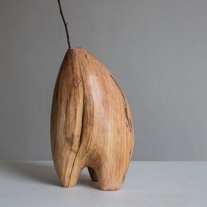 Handmade Olive Wood Vase: Japanese Minimalist Home Decor