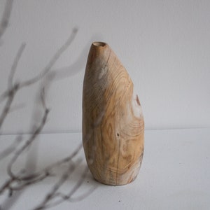 Gran jarrón de madera contemporáneo, diseño único para jarrón de madera para diseño interior mínimo, jarrón de estilo nórdico para flores imagen 2