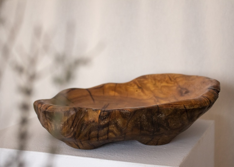 Hight Quality Wooden Fruit Bowl Handmade Large Decorative Bowl, Artisan Rustic Wood Carved Bowl image 4