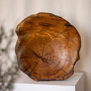 Hight Quality Wooden Fruit Bowl Handmade Large Decorative Bowl, Artisan Rustic Wood Carved Bowl image 3