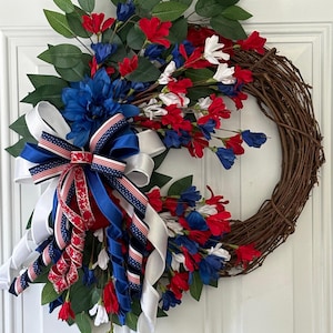 Patriotic Grapevine Wreath, Red White Blue Door Decor, 4th of July Wreath, American Flag Bow Wreath, Memorial Day Decor, Summer Wreath