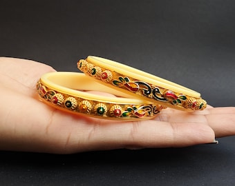 Traditional Bangle Bracelet with Ivory Plastic Ring inside the Meenakari Peacock Bangle