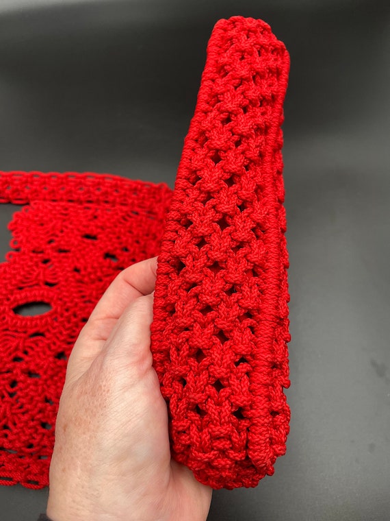 Red Macrame Shoulder Bag / Vintage Handmade Macra… - image 9