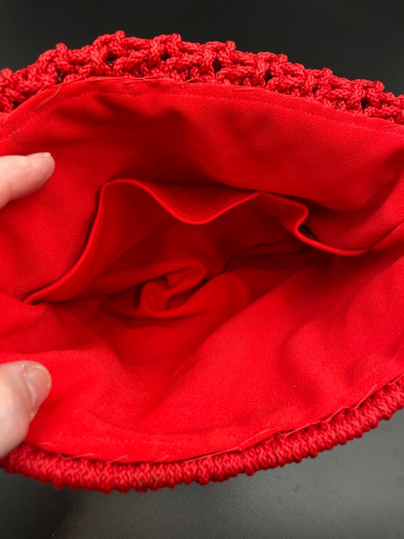 Red Macrame Shoulder Bag / Vintage Handmade Macra… - image 7