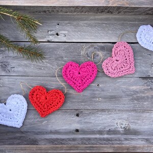 Heart Garland / Valentines Garland / Red Heart Banner / Pink Hearts / Hot Pink / Rose Pink / Heart Bunting / White Heart / Crochet Heart
